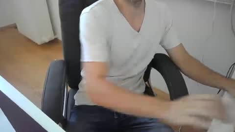 Snapshot of kinky_alaric chatting on 29, 6, 2026 kinky_alaric online show from 29, 6, 2026