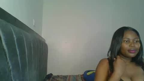 Snapshot of kinky_aria chatting on 19, 10, 2025 kinky_aria online show from 19, 10, 2025