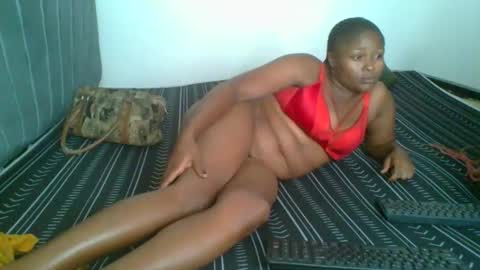 kinky_aria online show from 12, 11, 2025