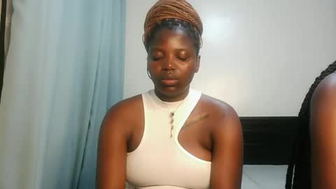 Snapshot of kinky_lola1 chatting on 12, 1, 2026 Lola online show from 12, 1, 2026