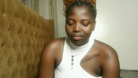 Snapshot of kinky_lola1 chatting on 18, 1, 2026 Lola online show from 18, 1, 2026