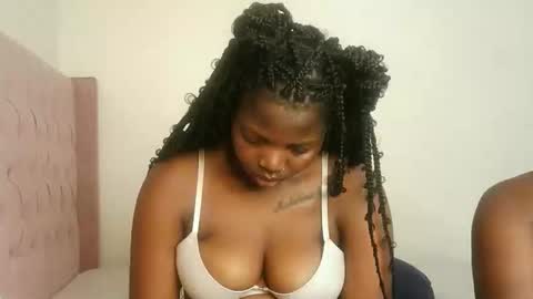 Snapshot of kinky_lola1 chatting on 8, 2, 2026 Lola online show from 8, 2, 2026