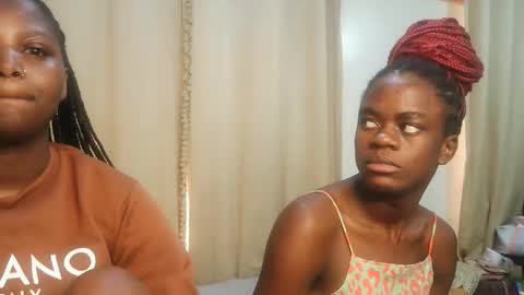 Snapshot of kinky_lola1 chatting on 3, 4, 2026 Lola online show from 3, 4, 2026