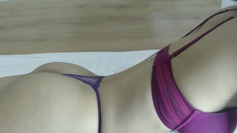 Kinkyarab48449 online show from 13, 5, 2026