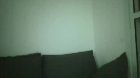 Snapshot of kinkybento chatting on 28, 4, 2026 hairyBRboy online show from 28, 4, 2026