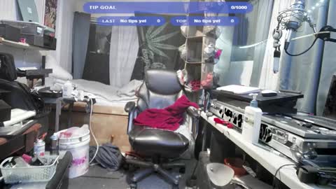 Kinky Cassie online show from 5, 12, 2025