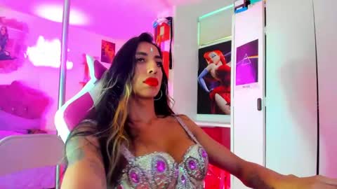 Snapshot of kinkybunny_4 chatting on 31, 10, 2025 Jasmine. online show from 31, 10, 2025