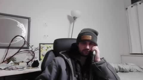 Maysie and Hunter online show from 15, 12, 2024