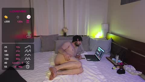 Snapshot of kinkycouple1789 chatting on 3, 4, 2026 Maysie and Hunter online show from 3, 4, 2026