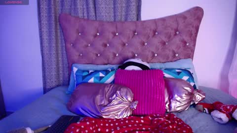  Sara  online show from 22, 12, 2024