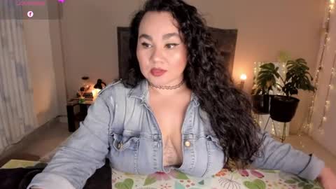 Snapshot of kinkyelise chatting on 17, 6, 2026 Jenny online show from 17, 6, 2026