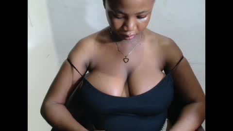 Snapshot of kinkyjuicexx chatting on 10, 4, 2026 kinkyjuicexx online show from 10, 4, 2026