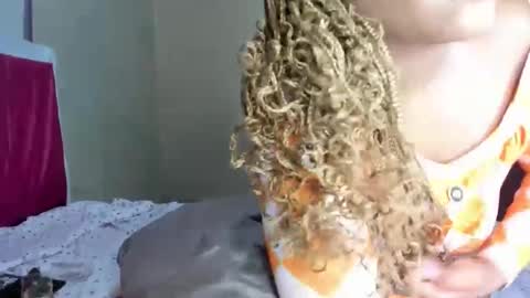 Snapshot of kinkylyla chatting on 26, 2, 2025 Kinky online show from 26, 2, 2025