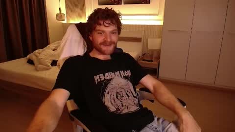 Snapshot of kinkypumpkin chatting on 10, 4, 2026 Kenny online show from 10, 4, 2026