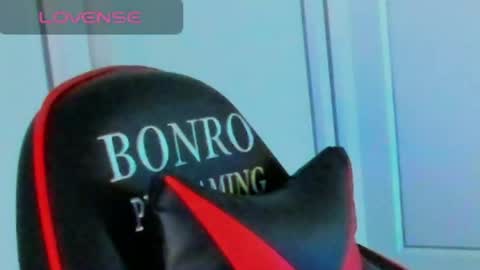 Snapshot of kinkysuka_ chatting on 4, 5, 2026 meow online show from 4, 5, 2026