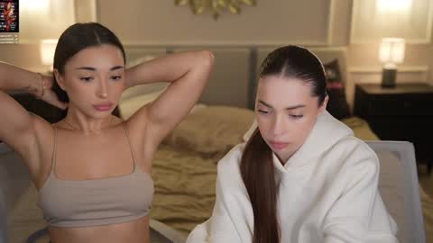 Snapshot of kira0541 chatting on 24, 11, 2025 Sweet girls online show from 24, 11, 2025