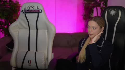 Snapshot of kira0541 chatting on 4, 12, 2025 Sweet girls online show from 4, 12, 2025