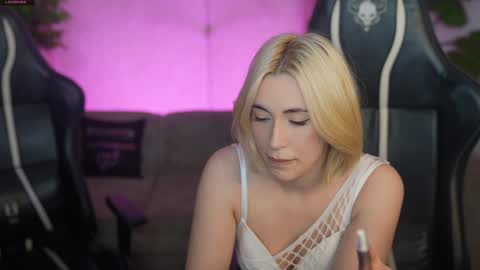 Sweet girls online show from 17, 4, 2026