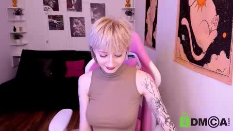 Snapshot of kira__cutie chatting on 11, 3, 2026 Kira online show from 11, 3, 2026