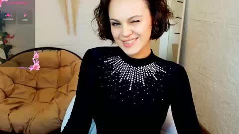 Snapshot of kira_energy chatting on 12, 9, 2025 kira_energy online show from 12, 9, 2025