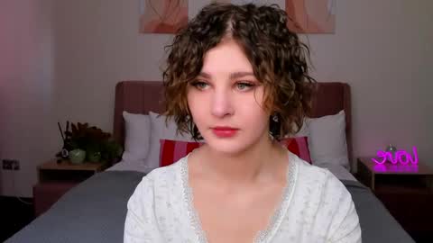 Snapshot of kira_fluffy chatting on 25, 5, 2026 Kira online show from 25, 5, 2026