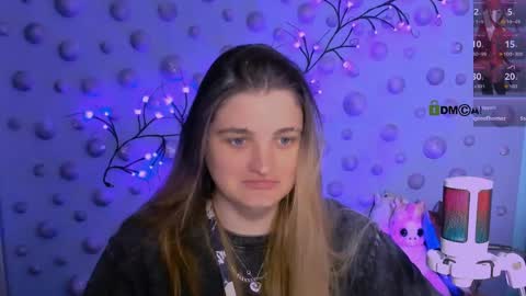 Snapshot of kira_melt chatting on 14, 4, 2026 kira_melt online show from 14, 4, 2026