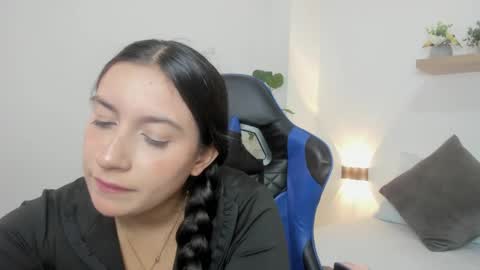 Snapshot of kira_relish chatting on 21, 5, 2026 K I R A online show from 21, 5, 2026