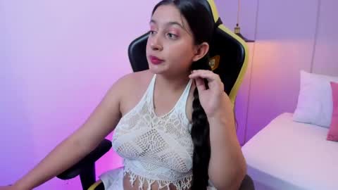 Snapshot of kira_relish chatting on 1, 6, 2026 K I R A online show from 1, 6, 2026