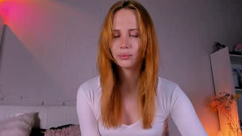 Snapshot of kira_sunrise chatting on 27, 4, 2026 Kira online show from 27, 4, 2026