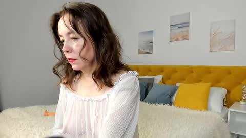 Snapshot of kiraadamss chatting on 24, 9, 2025 kiraadamss online show from 24, 9, 2025