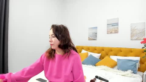 Snapshot of kiraadamss chatting on 18, 10, 2025 kiraadamss online show from 18, 10, 2025