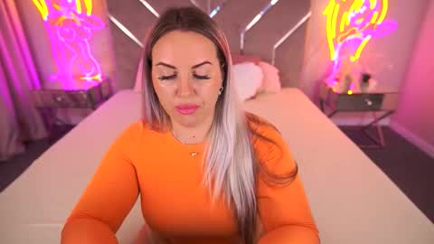 Snapshot of kiracandys chatting on 11, 11, 2025 Kira online show from 11, 11, 2025