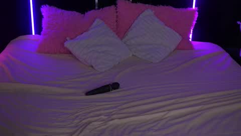 Snapshot of kiracandys chatting on 21, 11, 2025 Kira online show from 21, 11, 2025