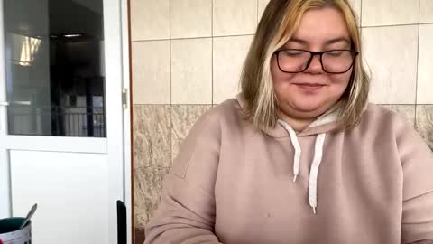 Just Kira online show from 26, 12, 2024