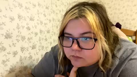 Just Kira online show from 4, 1, 2025