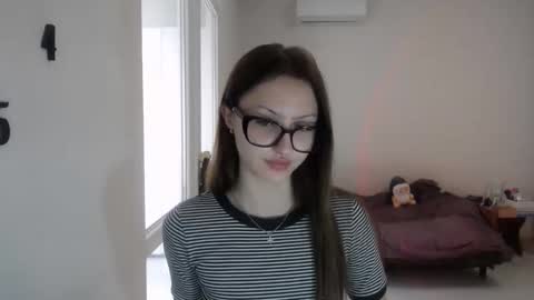 kirakittenn online show from 18, 10, 2025