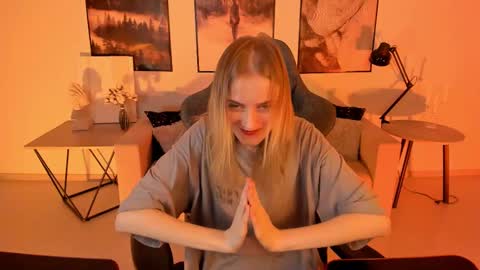 Kira online show from 5, 3, 2025