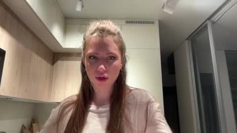 Snapshot of kiramystery chatting on 26, 5, 2026 Kira online show from 26, 5, 2026