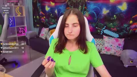 KiraParker online show from 8, 6, 2026