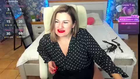 Snapshot of kiraroxx chatting on 8, 3, 2025 Kira online show from 8, 3, 2025