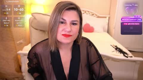 Snapshot of kiraroxx chatting on 10, 3, 2025 Kira online show from 10, 3, 2025