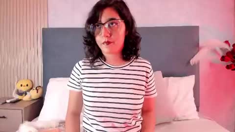 Snapshot of kirivelvet chatting on 7, 7, 2026 Samantha Velvet online show from 7, 7, 2026