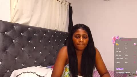 Snapshot of kiss_violet chatting on 1, 10, 2025 Violet online show from 1, 10, 2025