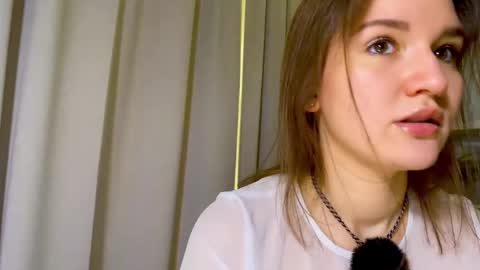 call me Luna online show from 7, 5, 2026