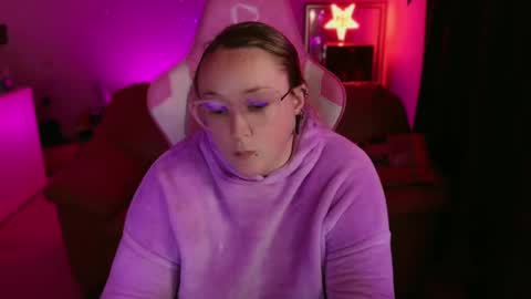 kissica online show from 10, 3, 2025