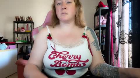 Snapshot of kissica chatting on 5, 4, 2026 kissica online show from 5, 4, 2026