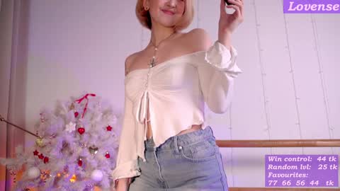 Snapshot of kisskiss_muah chatting on 24, 1, 2025 Kate online show from 24, 1, 2025