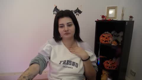 kissleoxx online show from 6, 11, 2025