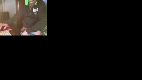 Snapshot of kissofbanned1983 chatting on 28, 3, 2026 kissofbanned1983 online show from 28, 3, 2026