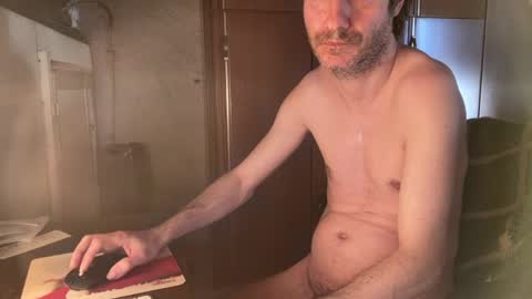 Snapshot of kissofbanned1983 chatting on 8, 4, 2026 kissofbanned1983 online show from 8, 4, 2026